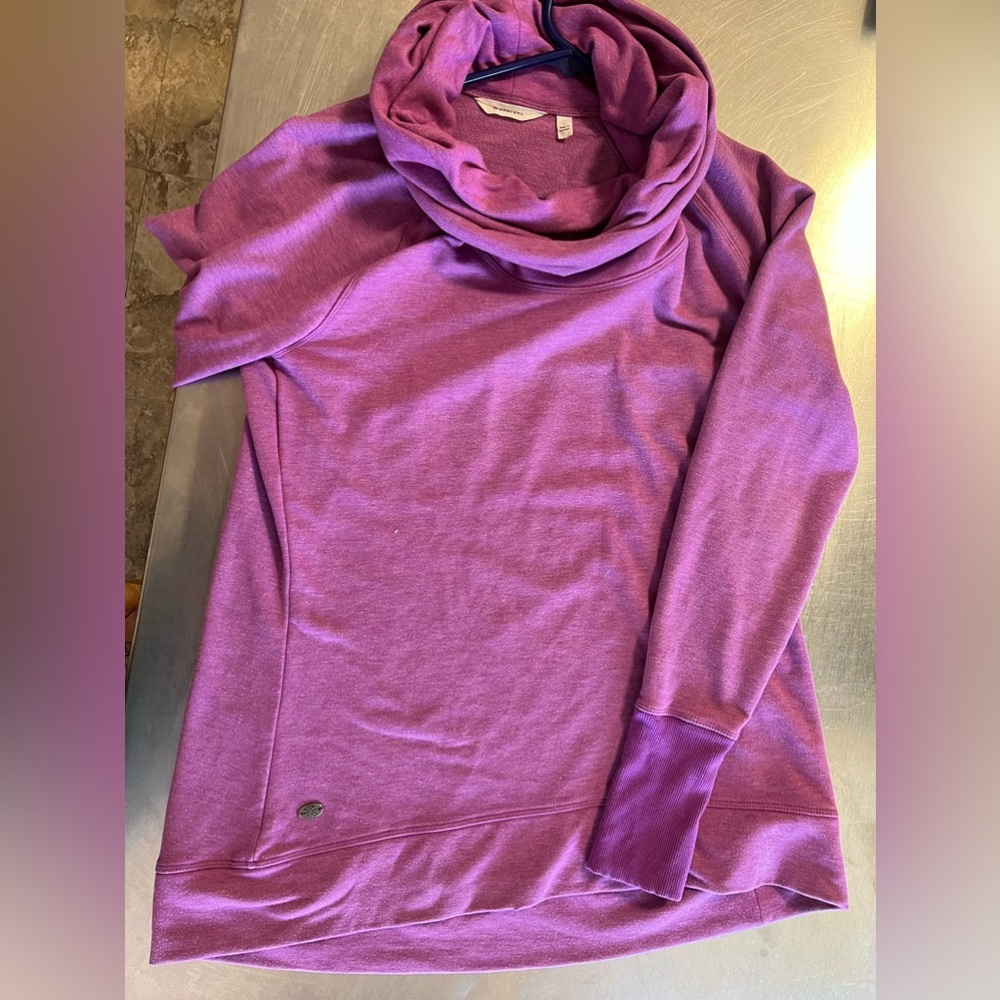 Athleta cowl neck woman’s sweater size large